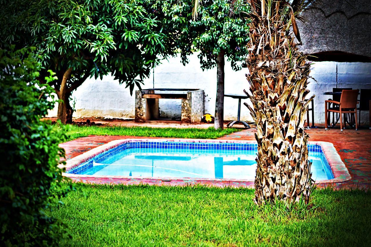 Cosy Palms Bed & Breakfast Gaborone Exterior photo